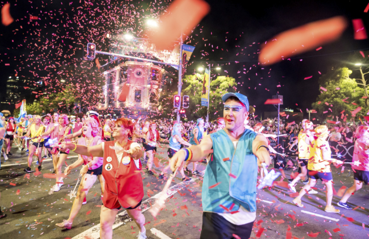 Coastal Glamour Meets Festive Energy