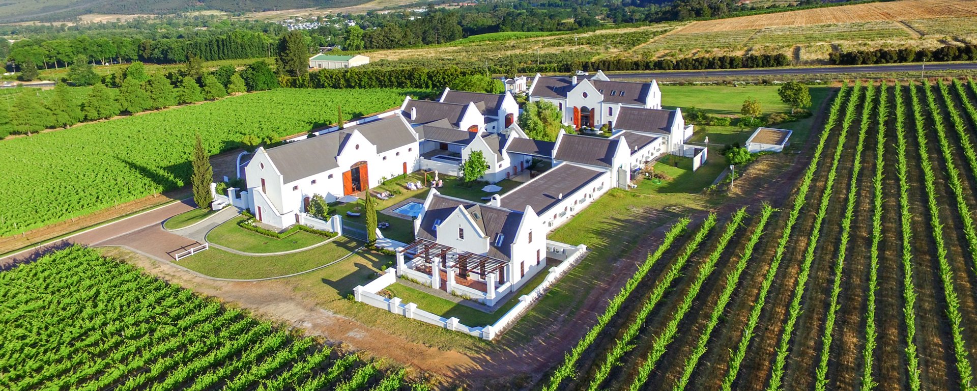 Luxury Getaways In South Africa Explore Cape Town Johannesburg More 6-romantic-places-in-south-africa-for-adventurous-couples-romantic