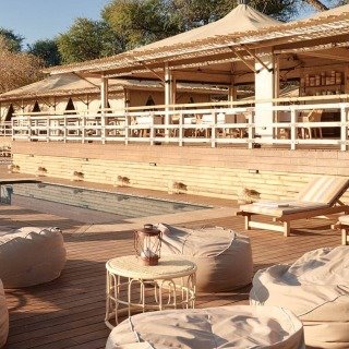lodge viewing area
