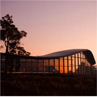 front view for saffire freycinet