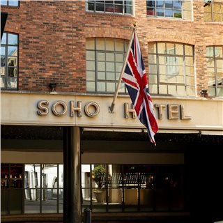 entrance to hotel & restaurant