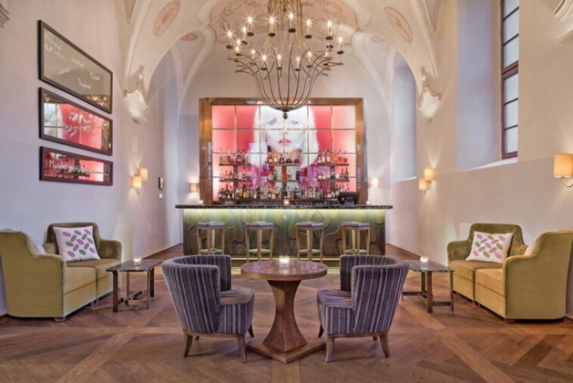 Refectory Bar