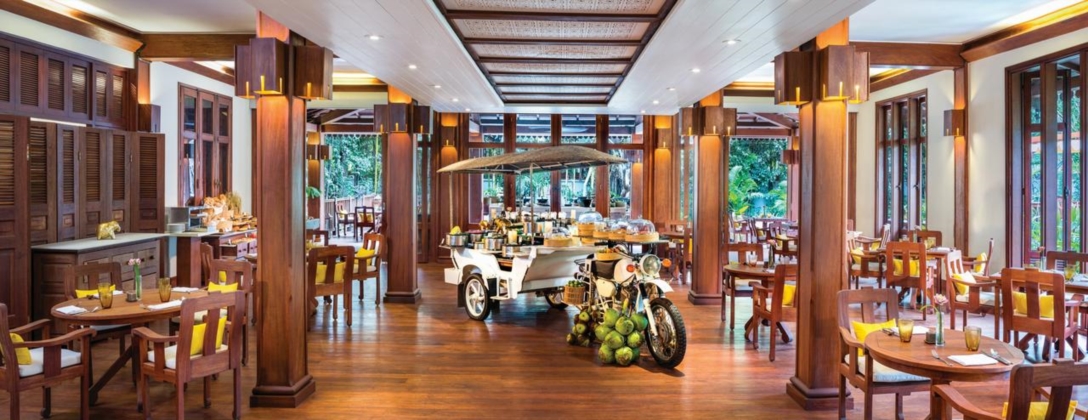Circle restaurant