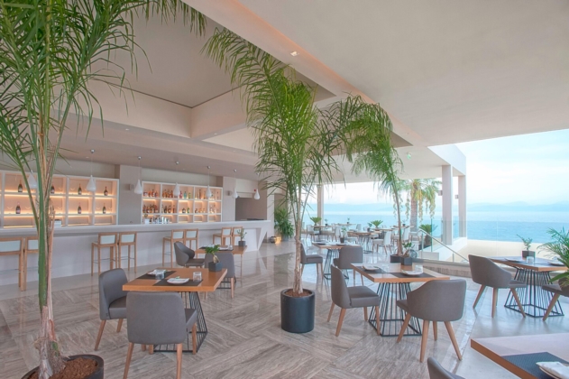 Raw bar