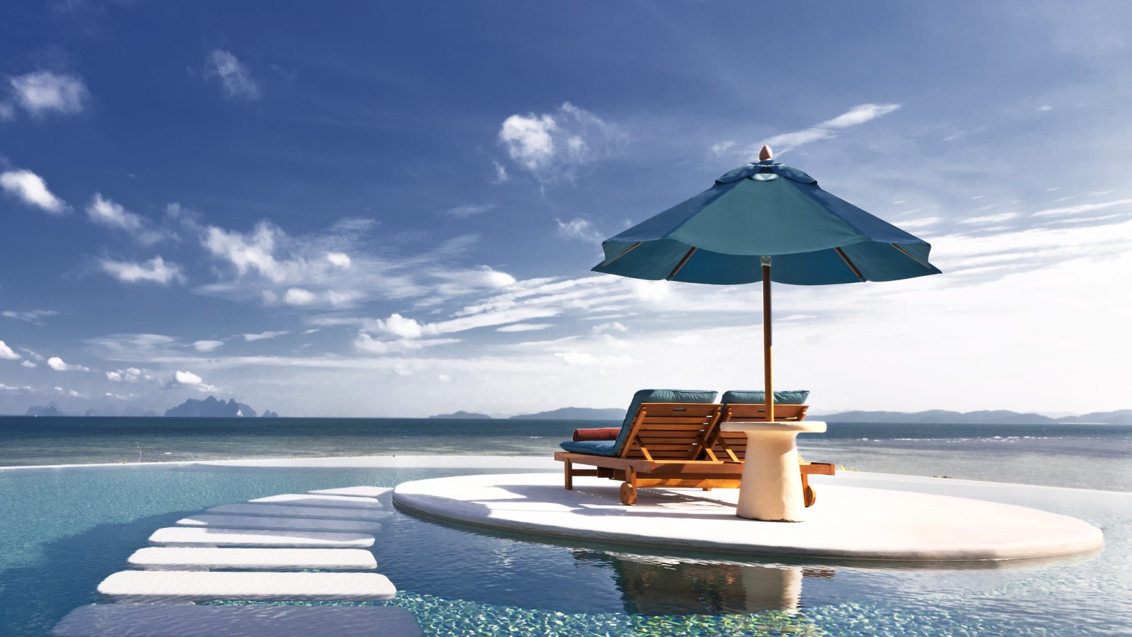 Royal Horizon Villa Pool