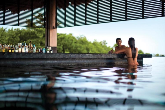 Pool Bar