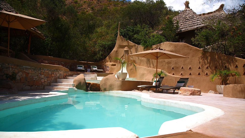 Swimming pool