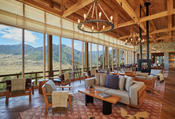 Lodge Lounge