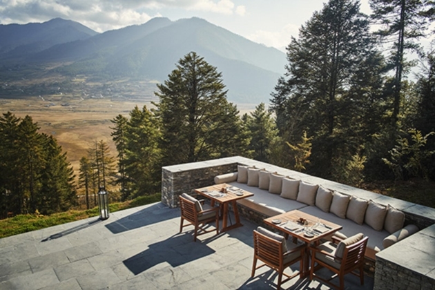 Restaurant terrace
