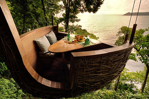 Treepod Dining