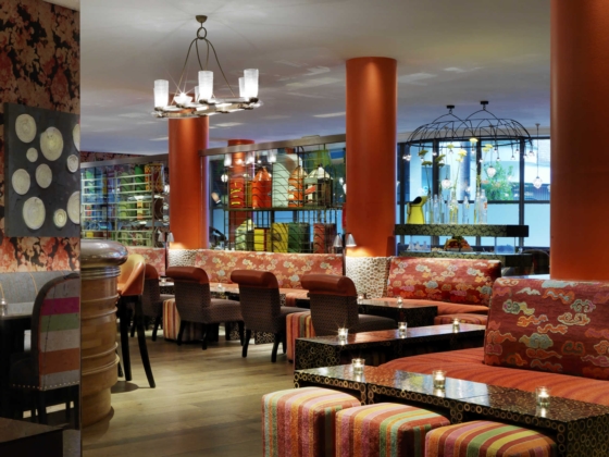 Refuel Bar & Restaurant