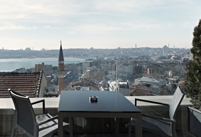 Terrace of the King Panoramic room